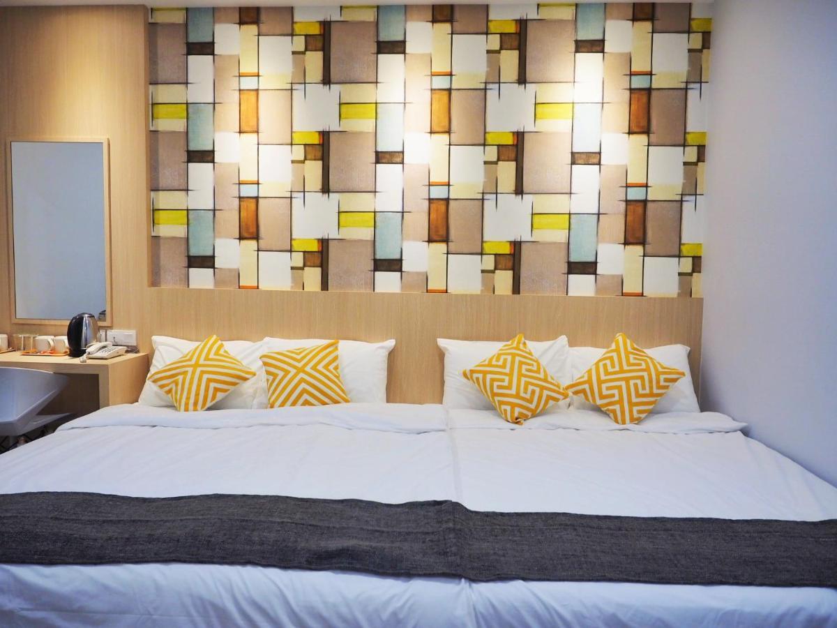 The Tree Hotel Muar Zewnętrze zdjęcie